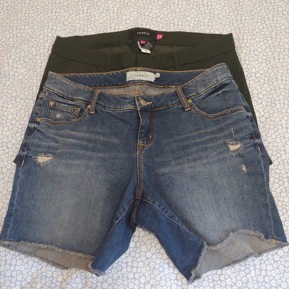 Bundle of 2 Torrid Shorts Size 14